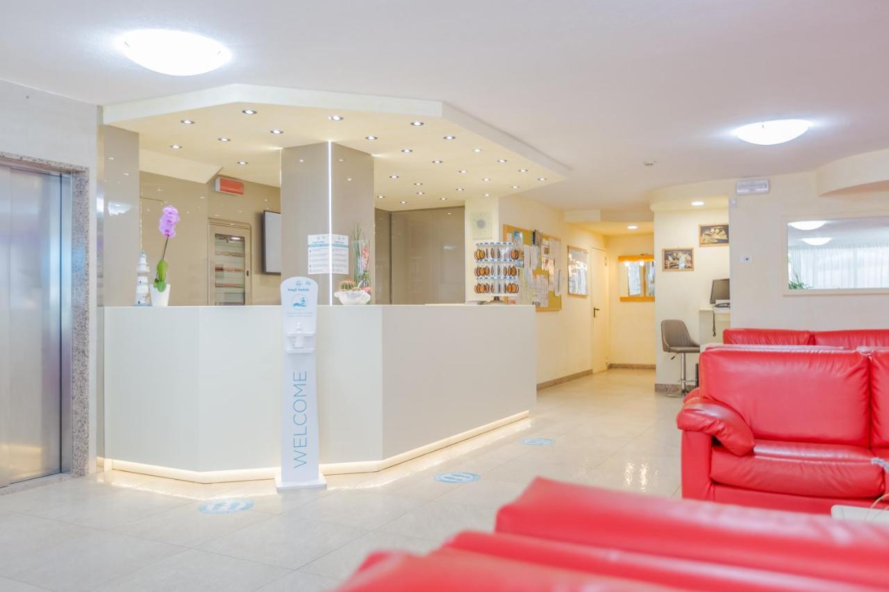 Hotel Bagli Римини Экстерьер фото